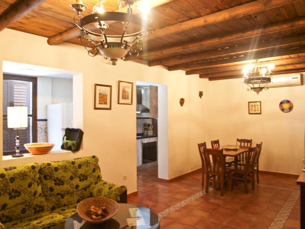 Los Cazadores Bed & Breakfast El Gastor Exterior photo