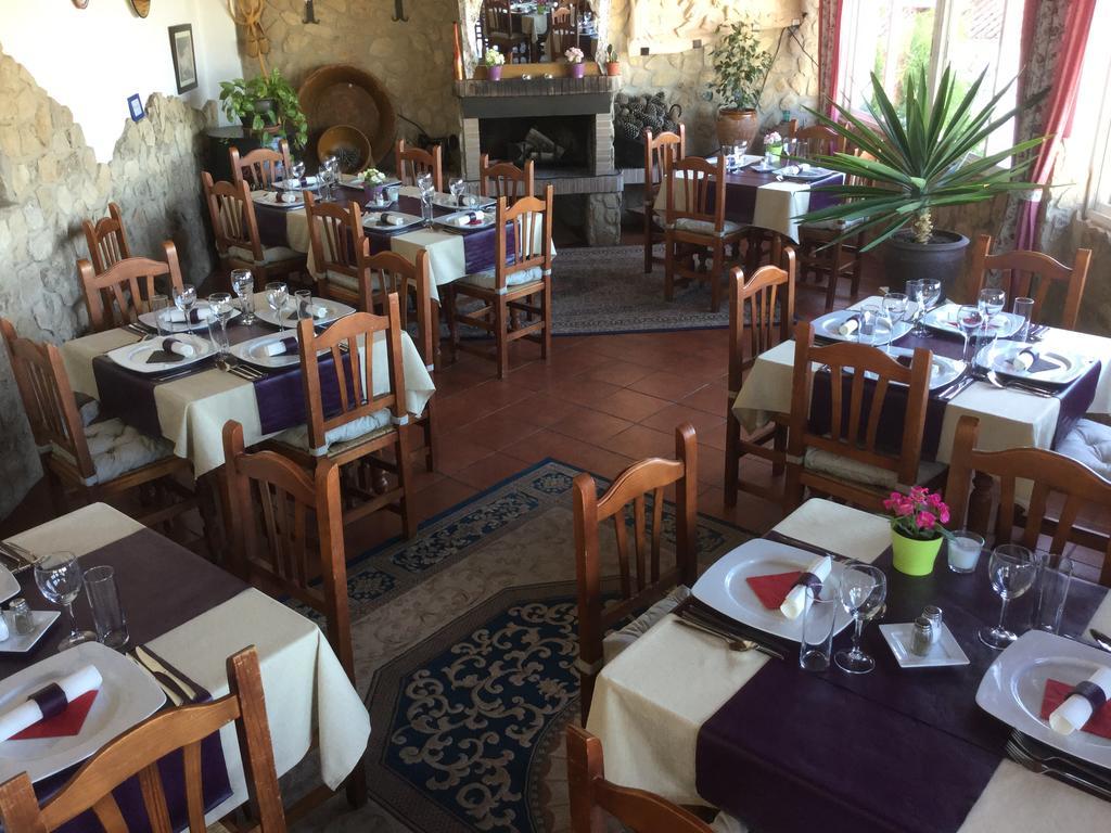 Los Cazadores Bed & Breakfast El Gastor Exterior photo